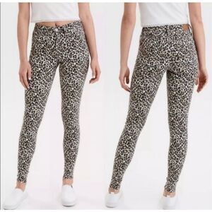 American Eagle Leopard Print Women Hi Rise Jeans Size 6